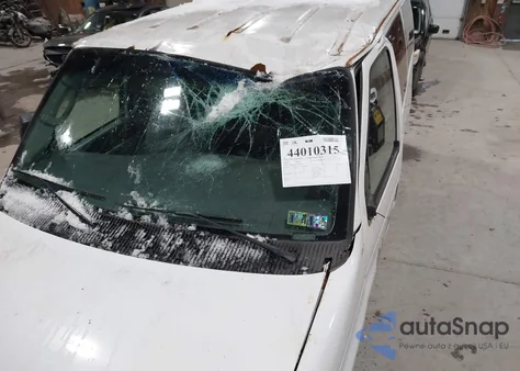 2005 Ford E-350 Super Duty Chateau/Xl/Xlt z USA, uszkodzony, nr VIN 1FBNE31L85HB38089